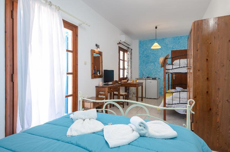 Depis Economy Studios & Apartments Naxos City Exteriör bild