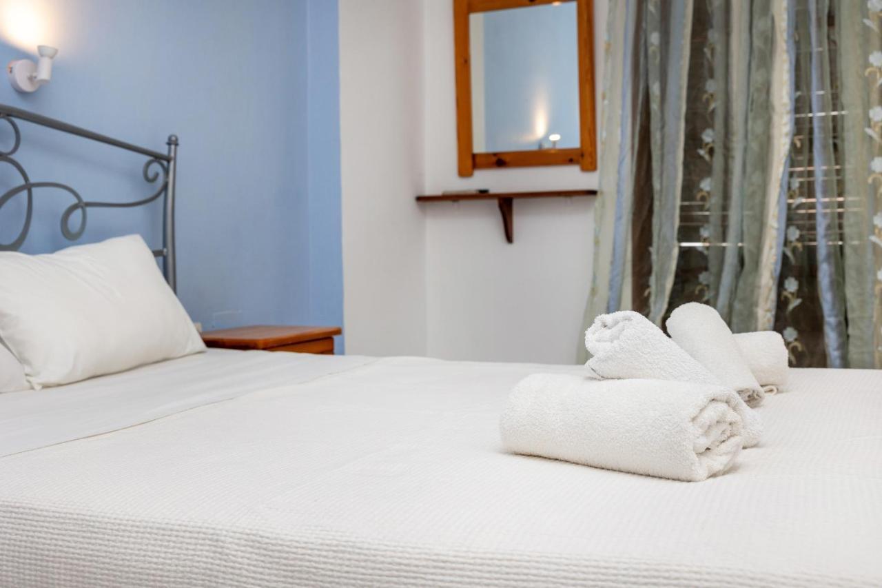 Depis Economy Studios & Apartments Naxos City Exteriör bild