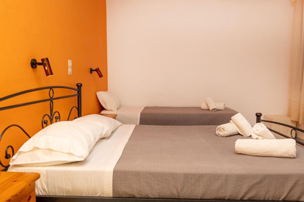 Depis Economy Studios & Apartments Naxos City Exteriör bild
